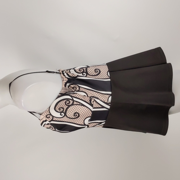 City Chic Women's Top Size XS 14 Black White Pink Sequins Peplum Straps Elastic - Picture 9 of 16